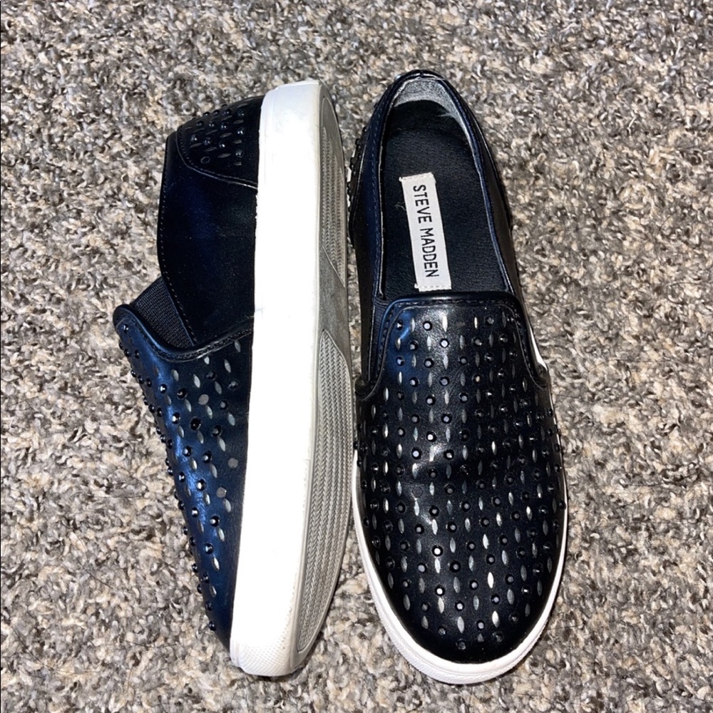 Steve Madden Studded Black sneakers🌟